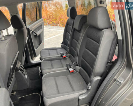 Сірий Фольксваген Туран, об'ємом двигуна 1.4 л та пробігом 135 тис. км за 6900 $, фото 10 на Automoto.ua