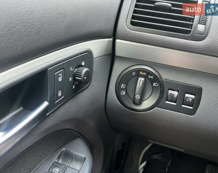 Серый Фольксваген Туран, объемом двигателя 1.4 л и пробегом 179 тыс. км за 8500 $, фото 24 на Automoto.ua