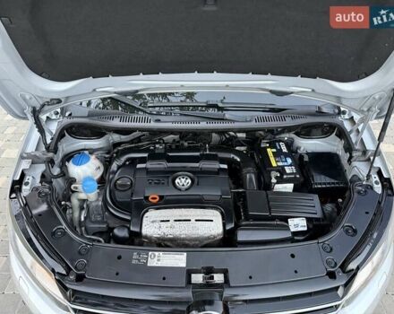 Серый Фольксваген Туран, объемом двигателя 1.4 л и пробегом 167 тыс. км за 9999 $, фото 49 на Automoto.ua