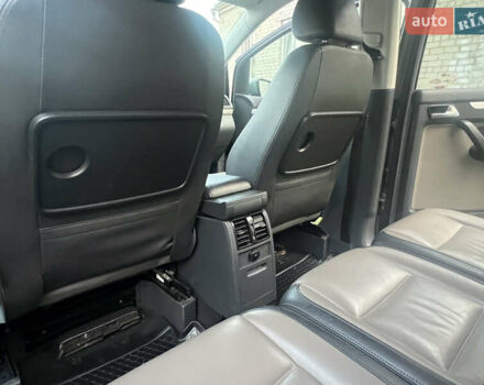 Серый Фольксваген Туран, объемом двигателя 1.97 л и пробегом 296 тыс. км за 10500 $, фото 12 на Automoto.ua