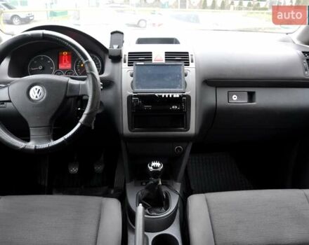 Сірий Фольксваген Туран, об'ємом двигуна 1.9 л та пробігом 172 тис. км за 6999 $, фото 24 на Automoto.ua