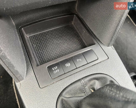 Сірий Фольксваген Туран, об'ємом двигуна 1.4 л та пробігом 135 тис. км за 6900 $, фото 23 на Automoto.ua