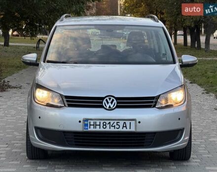 Серый Фольксваген Туран, объемом двигателя 1.4 л и пробегом 167 тыс. км за 9999 $, фото 1 на Automoto.ua