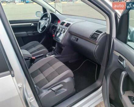 Серый Фольксваген Туран, объемом двигателя 1.4 л и пробегом 195 тыс. км за 7800 $, фото 7 на Automoto.ua