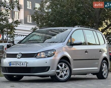 Серый Фольксваген Туран, объемом двигателя 1.4 л и пробегом 167 тыс. км за 9999 $, фото 16 на Automoto.ua