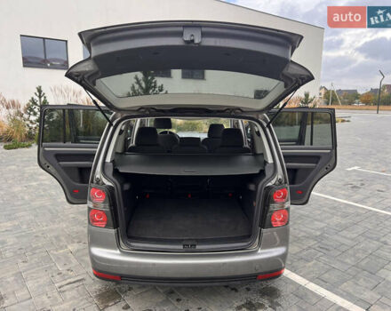 Сірий Фольксваген Туран, об'ємом двигуна 1.4 л та пробігом 135 тис. км за 6900 $, фото 8 на Automoto.ua