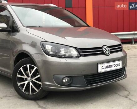 Сірий Фольксваген Туран, об'ємом двигуна 1.6 л та пробігом 265 тис. км за 9990 $, фото 1 на Automoto.ua