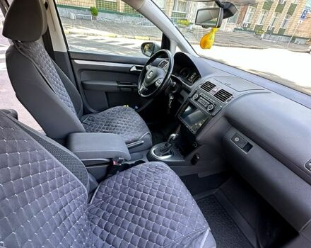 Серый Фольксваген Туран, объемом двигателя 1.4 л и пробегом 178 тыс. км за 8500 $, фото 5 на Automoto.ua