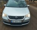 Серый Фольксваген Туран, объемом двигателя 1.39 л и пробегом 160 тыс. км за 8300 $, фото 1 на Automoto.ua