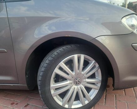 Серый Фольксваген Туран, объемом двигателя 1.4 л и пробегом 216 тыс. км за 4300 $, фото 6 на Automoto.ua