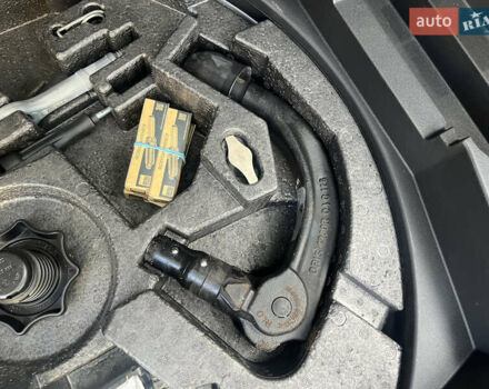 Серый Фольксваген Туран, объемом двигателя 1.4 л и пробегом 179 тыс. км за 8500 $, фото 39 на Automoto.ua