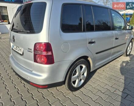 Серый Фольксваген Туран, объемом двигателя 1.9 л и пробегом 238 тыс. км за 9200 $, фото 5 на Automoto.ua