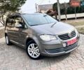 Серый Фольксваген Туран, объемом двигателя 1.6 л и пробегом 180 тыс. км за 8450 $, фото 4 на Automoto.ua
