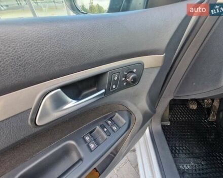 Серый Фольксваген Туран, объемом двигателя 1.4 л и пробегом 196 тыс. км за 6400 $, фото 14 на Automoto.ua