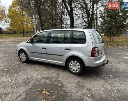 Сірий Фольксваген Туран, об'ємом двигуна 1.39 л та пробігом 216 тис. км за 8500 $, фото 13 на Automoto.ua