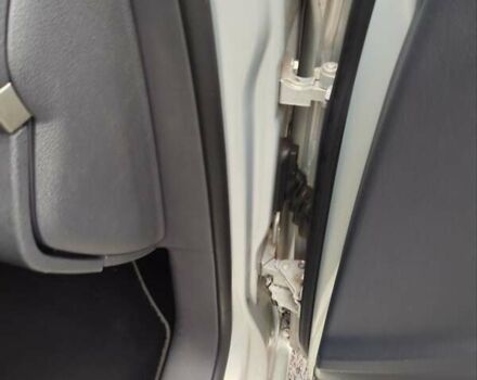 Сірий Фольксваген Туран, об'ємом двигуна 1.6 л та пробігом 250 тис. км за 8600 $, фото 8 на Automoto.ua