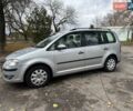 Сірий Фольксваген Туран, об'ємом двигуна 1.39 л та пробігом 216 тис. км за 8500 $, фото 2 на Automoto.ua