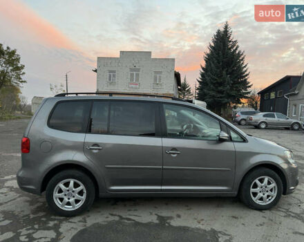 Серый Фольксваген Туран, объемом двигателя 1.4 л и пробегом 286 тыс. км за 8500 $, фото 6 на Automoto.ua