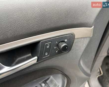 Сірий Фольксваген Туран, об'ємом двигуна 1.4 л та пробігом 135 тис. км за 6900 $, фото 18 на Automoto.ua