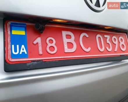 Серый Фольксваген Туран, объемом двигателя 1.4 л и пробегом 195 тыс. км за 7800 $, фото 4 на Automoto.ua