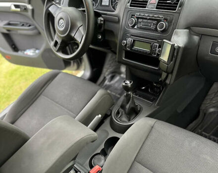 Серый Фольксваген Туран, объемом двигателя 1.6 л и пробегом 280 тыс. км за 10850 $, фото 4 на Automoto.ua