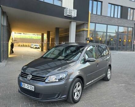 Серый Фольксваген Туран, объемом двигателя 1.6 л и пробегом 233 тыс. км за 8800 $, фото 2 на Automoto.ua