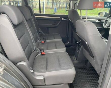 Серый Фольксваген Туран, объемом двигателя 1.39 л и пробегом 174 тыс. км за 10200 $, фото 30 на Automoto.ua