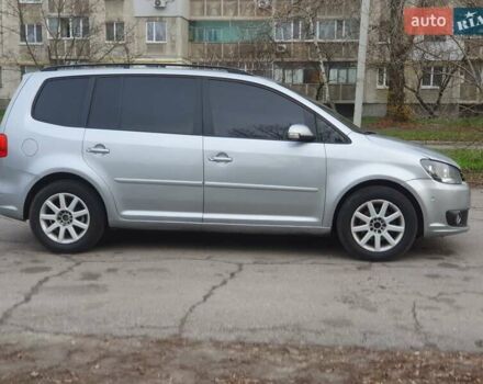 Серый Фольксваген Туран, объемом двигателя 1.97 л и пробегом 300 тыс. км за 10999 $, фото 3 на Automoto.ua