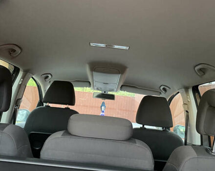 Серый Фольксваген Туран, объемом двигателя 1.6 л и пробегом 229 тыс. км за 11600 $, фото 9 на Automoto.ua