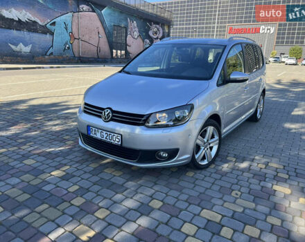 Серый Фольксваген Туран, объемом двигателя 2 л и пробегом 252 тыс. км за 11750 $, фото 1 на Automoto.ua