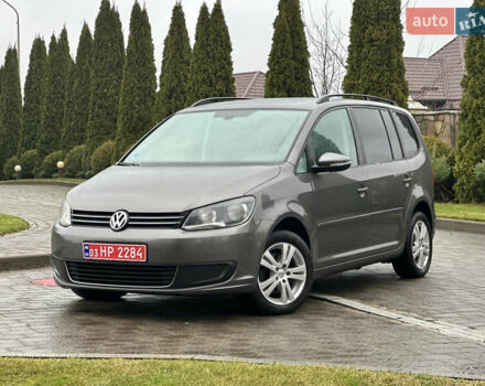 Сірий Фольксваген Туран, об'ємом двигуна 1.6 л та пробігом 217 тис. км за 10500 $, фото 1 на Automoto.ua