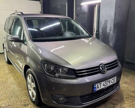 Сірий Фольксваген Туран, об'ємом двигуна 1.6 л та пробігом 245 тис. км за 9500 $, фото 3 на Automoto.ua