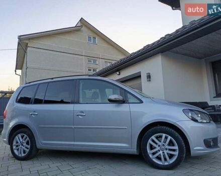 Серый Фольксваген Туран, объемом двигателя 1.6 л и пробегом 215 тыс. км за 10900 $, фото 1 на Automoto.ua