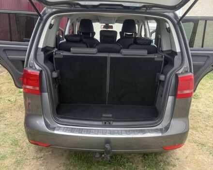 Серый Фольксваген Туран, объемом двигателя 1.6 л и пробегом 284 тыс. км за 10250 $, фото 5 на Automoto.ua