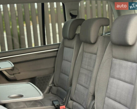 Сірий Фольксваген Туран, об'ємом двигуна 1.4 л та пробігом 217 тис. км за 9750 $, фото 17 на Automoto.ua