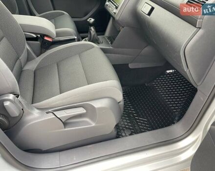 Серый Фольксваген Туран, объемом двигателя 1.39 л и пробегом 239 тыс. км за 7999 $, фото 35 на Automoto.ua