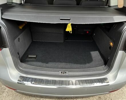 Серый Фольксваген Туран, объемом двигателя 1.6 л и пробегом 246 тыс. км за 9500 $, фото 13 на Automoto.ua