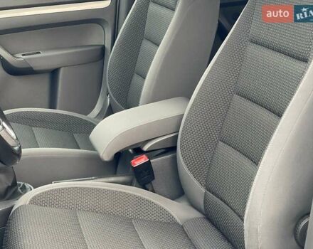 Серый Фольксваген Туран, объемом двигателя 1.39 л и пробегом 239 тыс. км за 7999 $, фото 15 на Automoto.ua