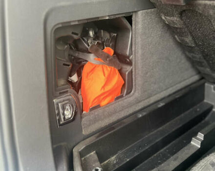 Серый Фольксваген Туран, объемом двигателя 1.6 л и пробегом 262 тыс. км за 8800 $, фото 15 на Automoto.ua