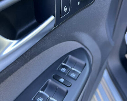 Серый Фольксваген Туран, объемом двигателя 2 л и пробегом 252 тыс. км за 11750 $, фото 36 на Automoto.ua