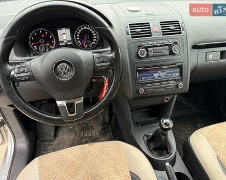 Серый Фольксваген Туран, объемом двигателя 1.4 л и пробегом 300 тыс. км за 7000 $, фото 19 на Automoto.ua