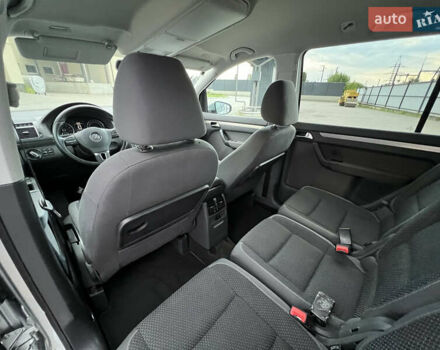 Сірий Фольксваген Туран, об'ємом двигуна 1.4 л та пробігом 223 тис. км за 7750 $, фото 79 на Automoto.ua