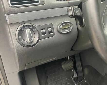 Сірий Фольксваген Туран, об'ємом двигуна 1.6 л та пробігом 254 тис. км за 10750 $, фото 37 на Automoto.ua