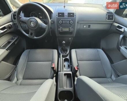 Серый Фольксваген Туран, объемом двигателя 1.6 л и пробегом 172 тыс. км за 11800 $, фото 11 на Automoto.ua