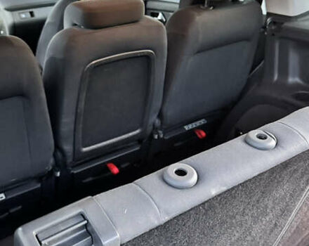 Серый Фольксваген Туран, объемом двигателя 1.6 л и пробегом 331 тыс. км за 8700 $, фото 26 на Automoto.ua