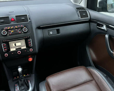 Сірий Фольксваген Туран, об'ємом двигуна 1.4 л та пробігом 199 тис. км за 9900 $, фото 35 на Automoto.ua