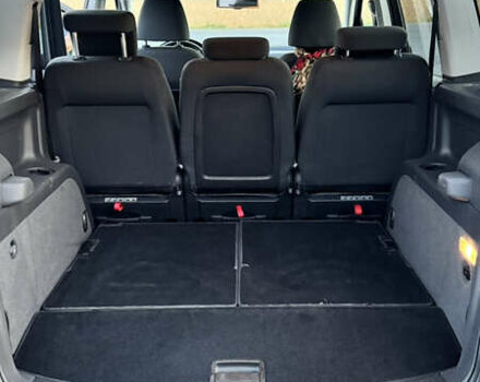 Серый Фольксваген Туран, объемом двигателя 1.6 л и пробегом 331 тыс. км за 8700 $, фото 28 на Automoto.ua