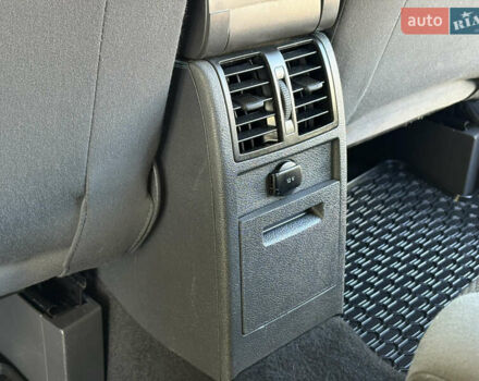 Серый Фольксваген Туран, объемом двигателя 1.39 л и пробегом 183 тыс. км за 8999 $, фото 44 на Automoto.ua