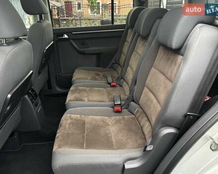 Серый Фольксваген Туран, объемом двигателя 1.6 л и пробегом 287 тыс. км за 9500 $, фото 9 на Automoto.ua