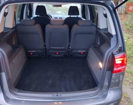 Серый Фольксваген Туран, объемом двигателя 1.6 л и пробегом 302 тыс. км за 10550 $, фото 24 на Automoto.ua